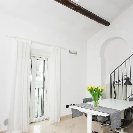 Apartment Boutique Loft In Milan's Fashion District - Ac & Prime Location *